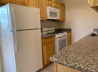 660 Bay St #2F, Staten Island, NY 10304