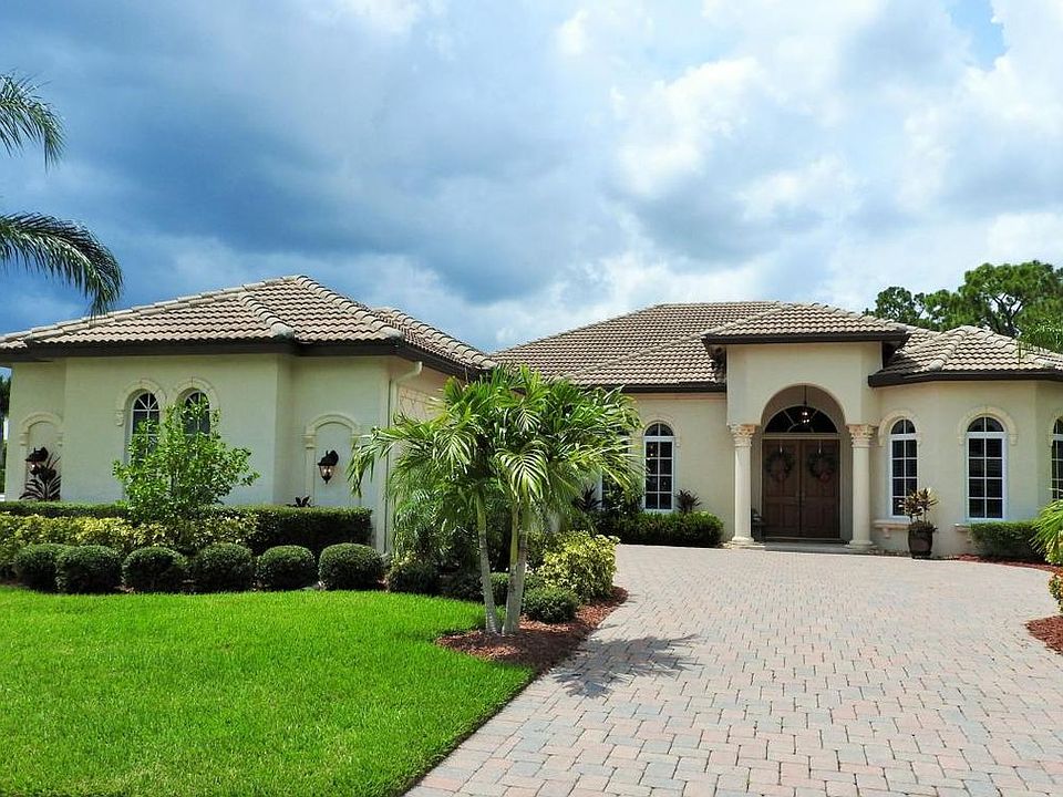 1st image of 819 SW Grand Reserve Blvd