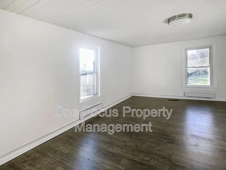 1724 Steam Valley Rd — Photo 18