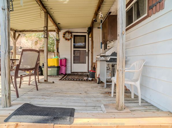 12 Riverdale Rd, Parry Sound, ON P2A 1N9