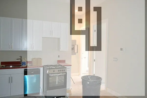 Rented by Loom Group | media 2