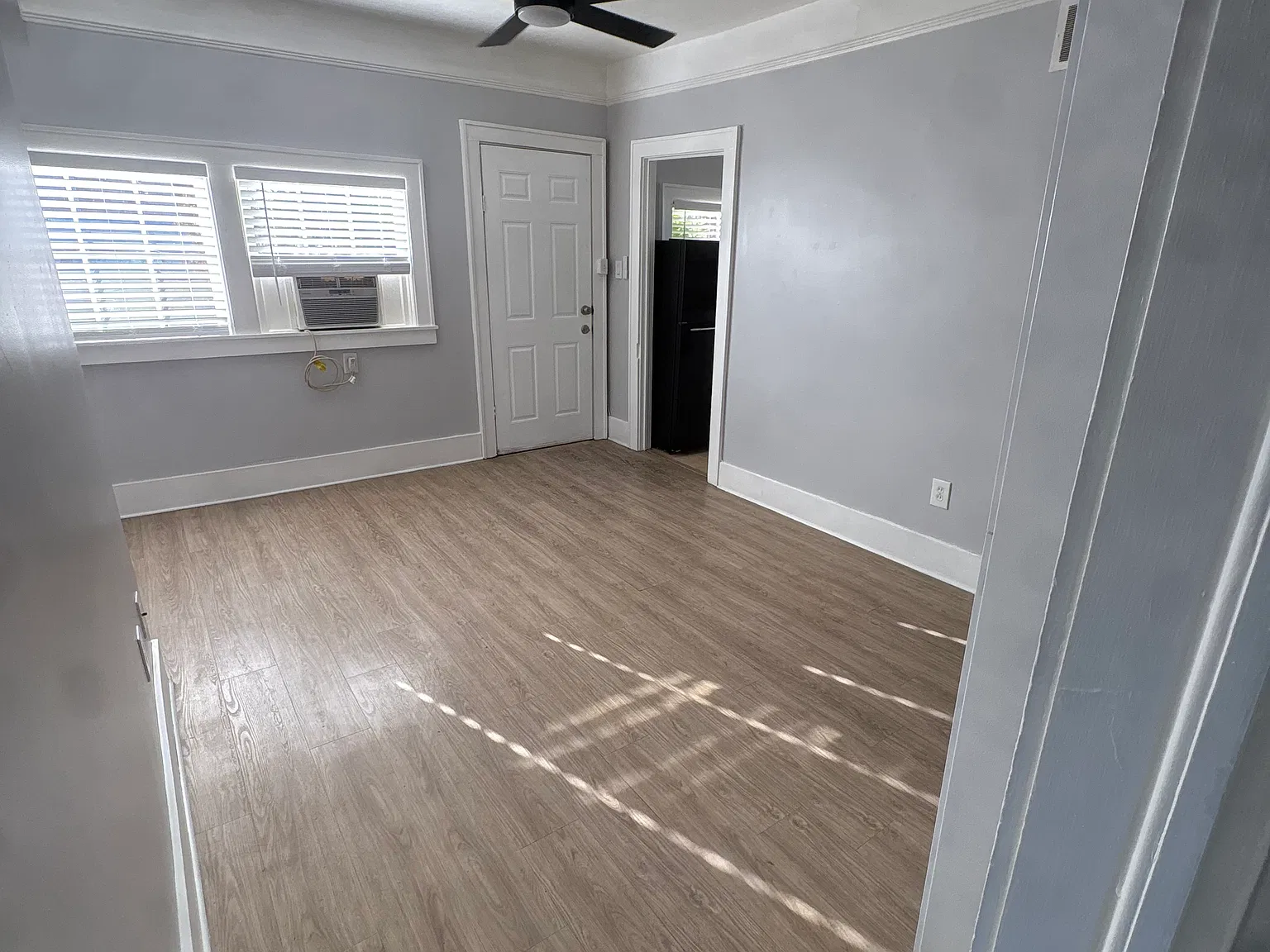 1 bed, 700 sqft, $1,250 — Photo 3
