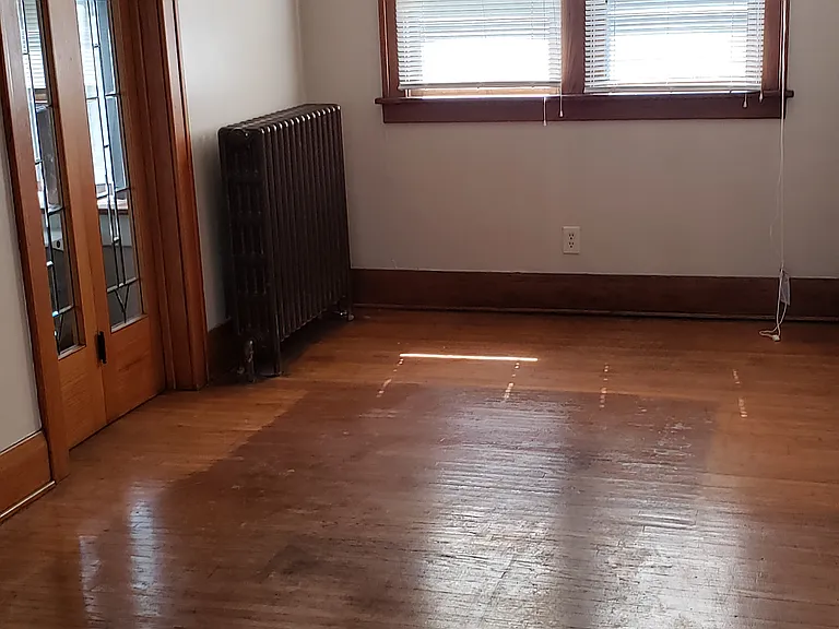 250 Robinson St #1 — Photo 9