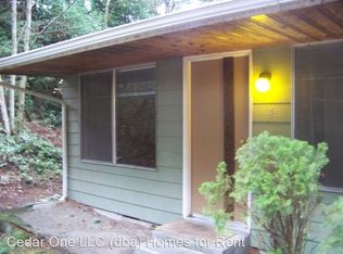 112 E Henni Rd APT 4, Oak Harbor, WA 98277