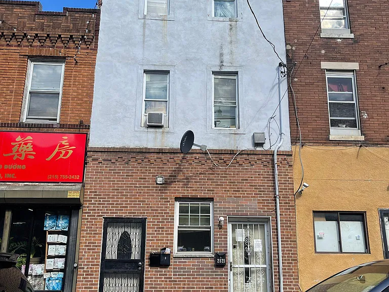 2121 S 7th St #3 — Photo 1