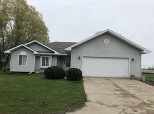 769 143rd St, South Sioux City, NE 68776