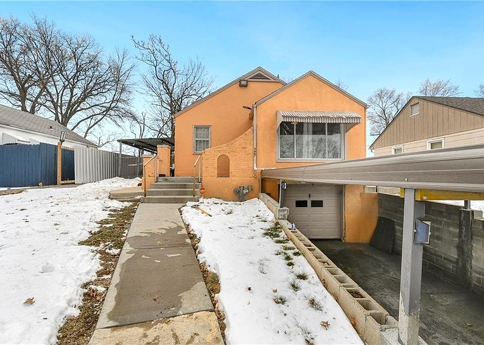 1st image of 3607 E 46th St