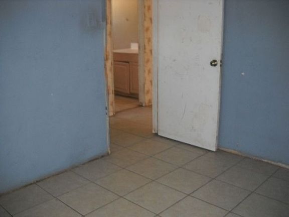 3rd image of 5708 W Glenrosa Ave