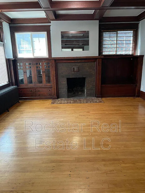 3 bed, 1.0 bath, $1,375 — Photo 3