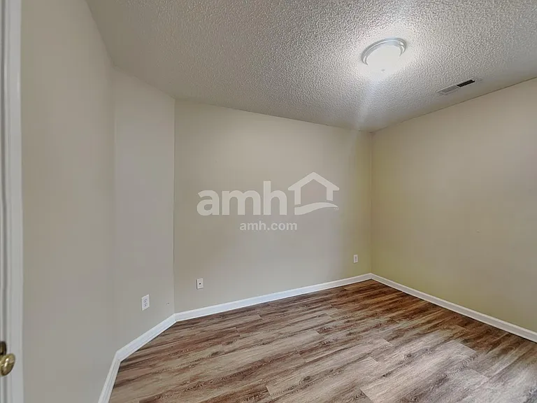 4832 Asherton Pl NW — Photo 17