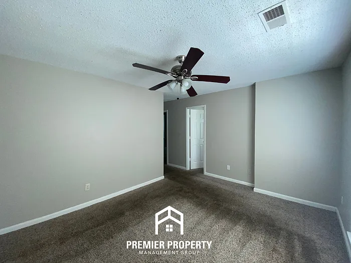 4320 Grand Cedar Ln — Photo 8