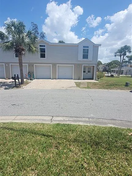 4927 Marina Palms Dr — Photo 1