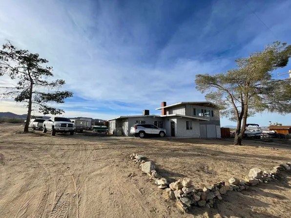 56992 Encantado Rd, Landers, CA 92285
