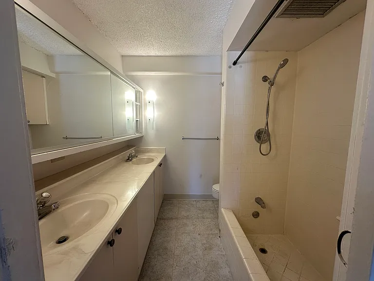 1655 Makaloa St #1801 — Photo 9
