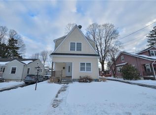 16 Elizabeth St, Trumbull, CT 06611