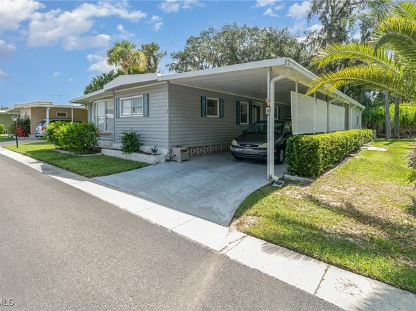 2 Ashe St, Alva, FL 33920