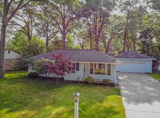 3522 E Manitou Cir, Norton Shores, MI