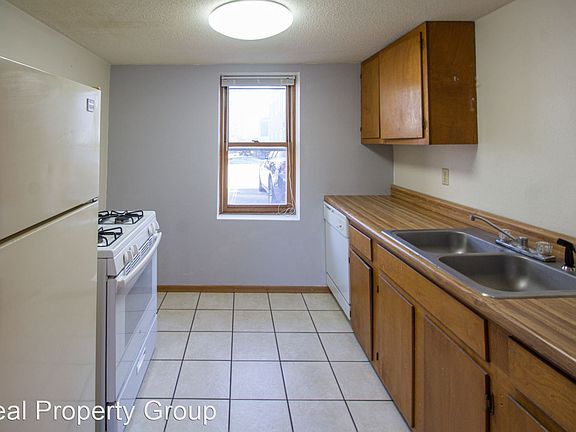 5th image of 1415 Wilson Ave #11568222