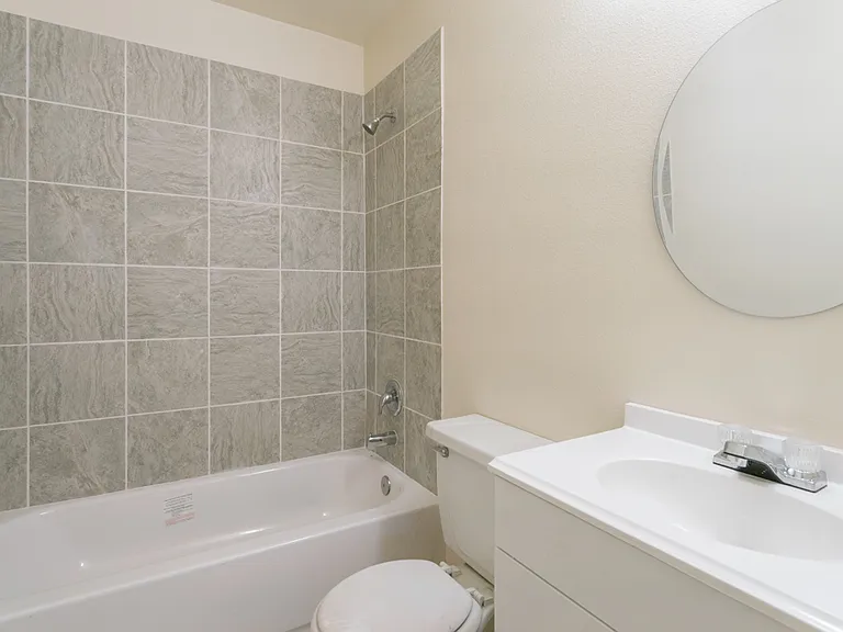 Zodiac Apartments — Photo 16
