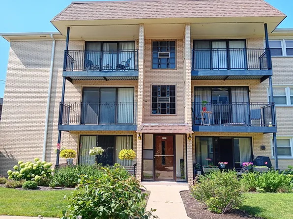 6569 N Harlem Ave APT 2W, Chicago, IL 60631