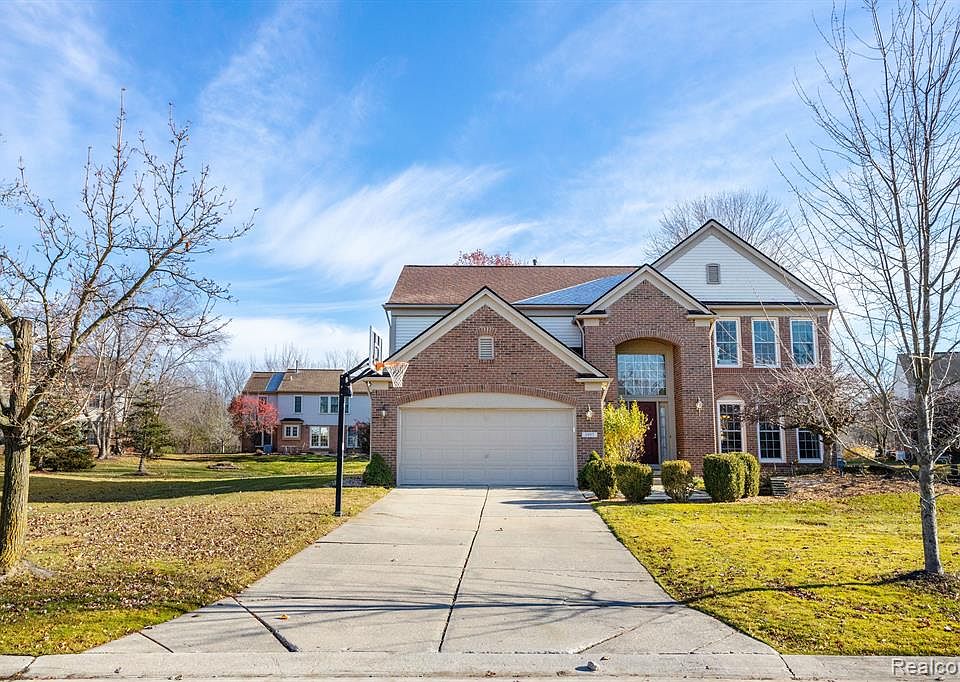 1957 Midchester Dr, West Bloomfield, MI 48324 Zillow