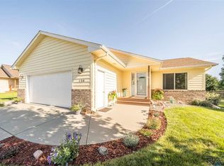 120 E Seth St, Brandon, SD 57005