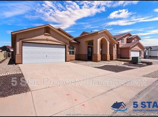 3236 Sunset Point Dr, El Paso, TX 79938