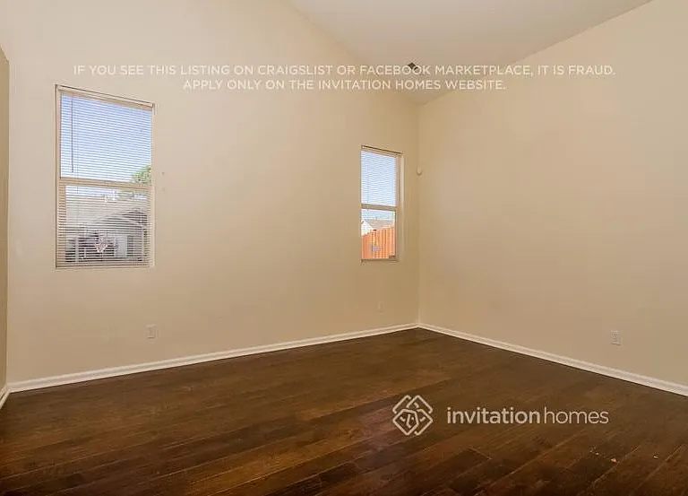 1044 Clogger Ln — Photo 5