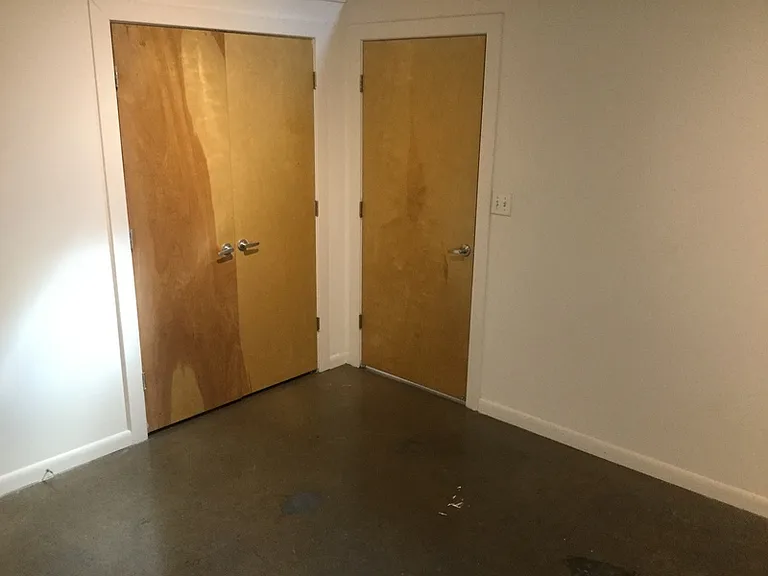 1101 W Marshall St #123 — Photo 9