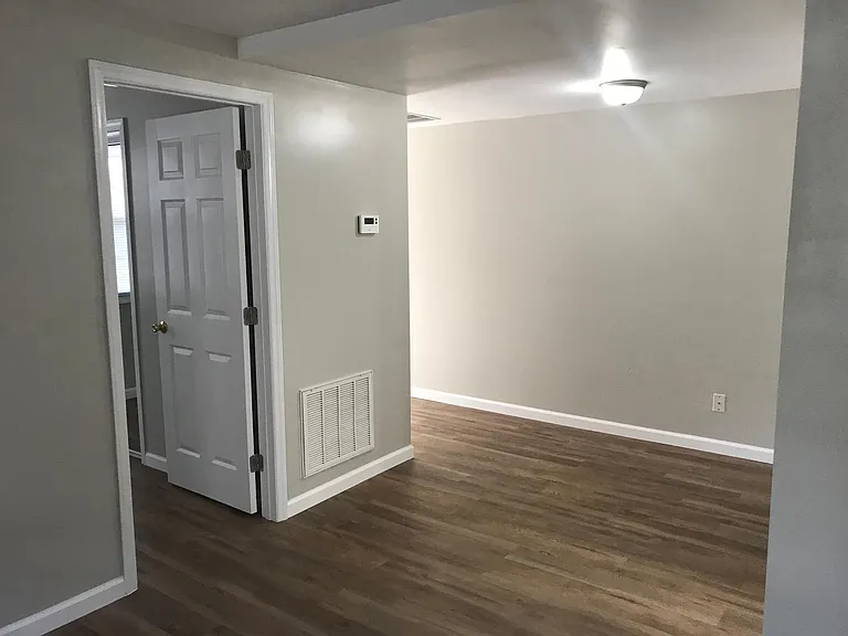 518 Nash St #4 — Photo 10