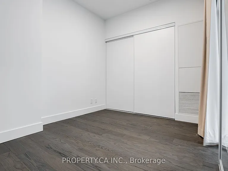 6 Greenbriar Rd #106 — Photo 33