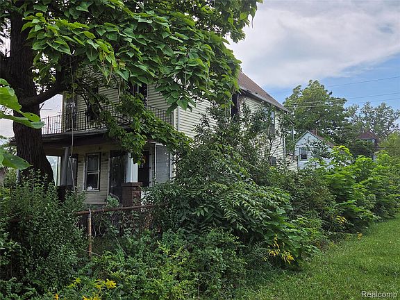 4th image of 2917 McClellan St
