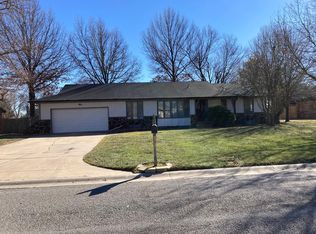 2342 N Winstead Cir, Wichita, KS 67226