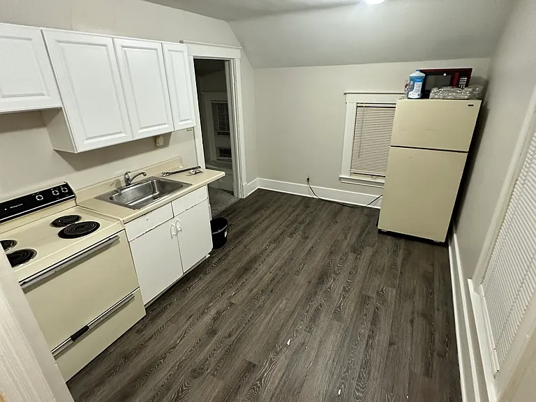 97 Mary Day Ave #4 — Photo 2
