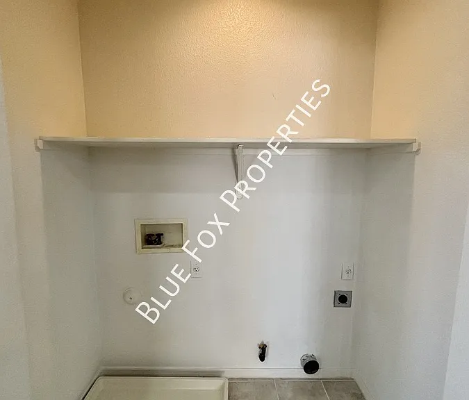 7996 E Senate St — Photo 13