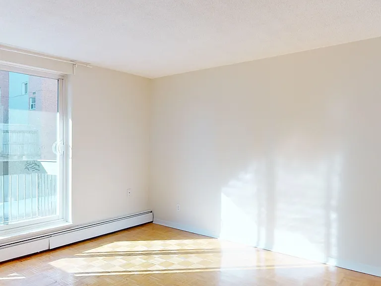 10 Burnside Ave — Photo 21