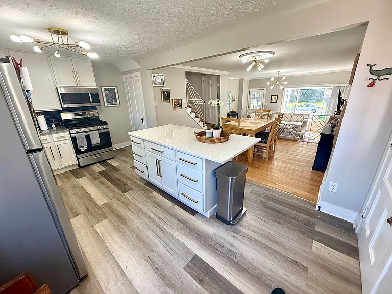 1639 Westwood Ave — Photo 12