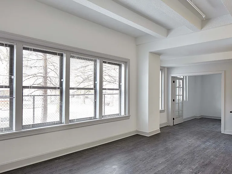 Dining/Living room