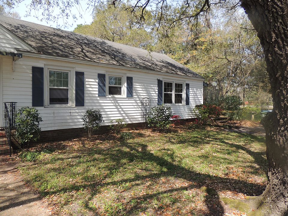 2nd image of 913 Morningside Dr