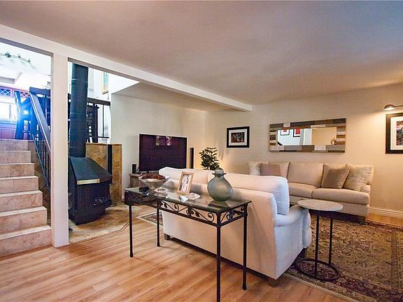 5th image of 6265 Canoga Ave APT 47