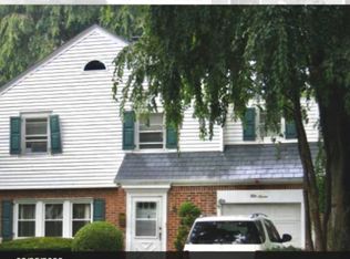 57 Maple Dr, Roosevelt, NY 11575