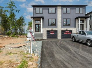 85 Simona Dr, Dartmouth, NS B2X 0E1