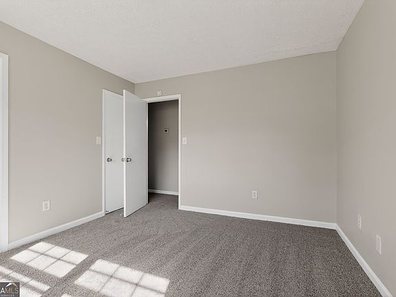5th image of 156 Blake Ln