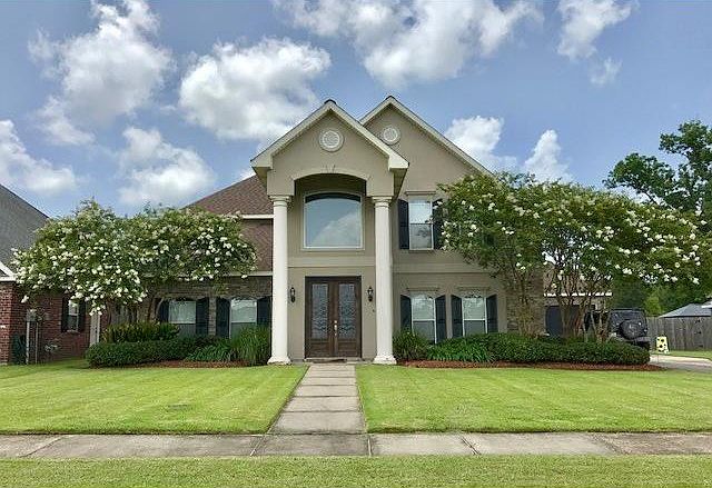 1st image of 407 Country Cottage Blvd