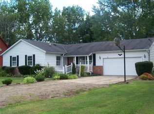36635 Giles Rd, Grafton, OH 44044