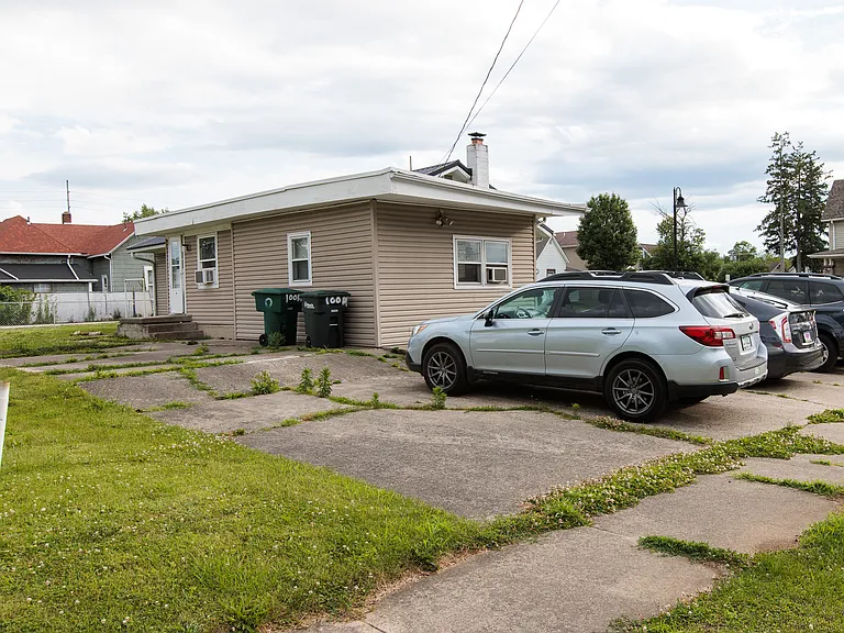 100 S Martin St — Photo 17