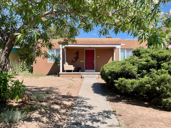 438 Richmond Pl NE, Albuquerque, NM 87106