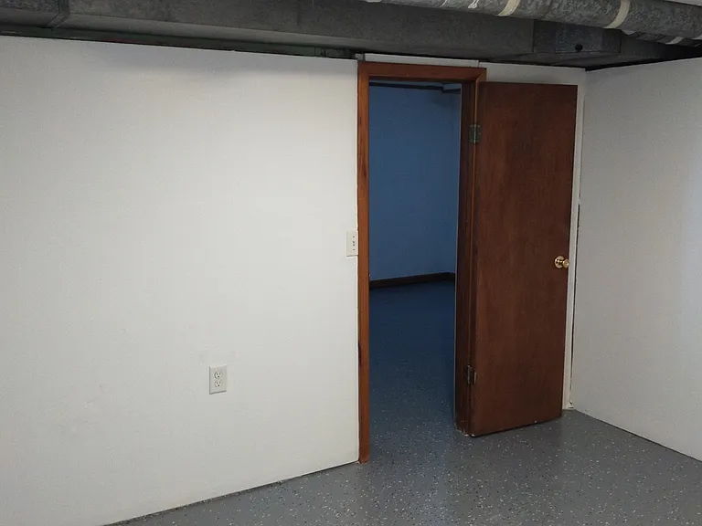1360 N Hancock St — Photo 20