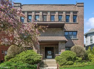 822 Hinman Ave APT 3S, Evanston, IL 60202
