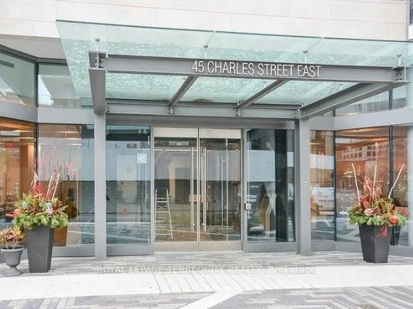 45 Charles St E, Toronto, ON